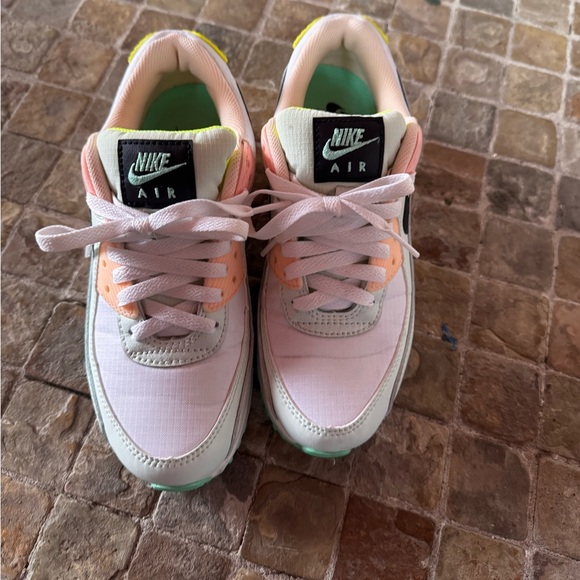 Nike Air Sneakers in Pink and Gray - Picture 10 of 11